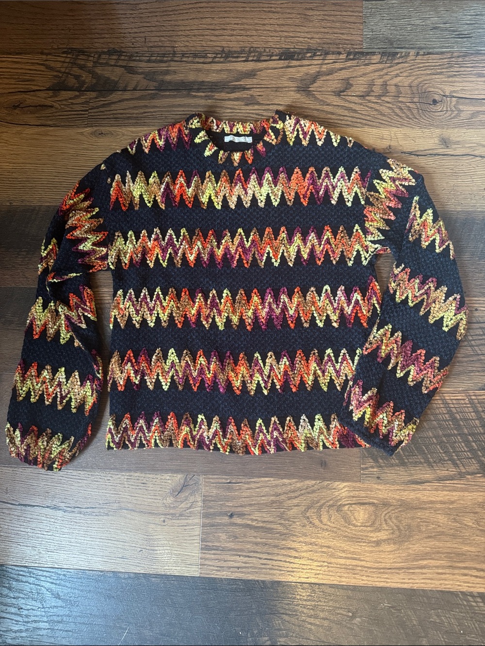 Zara Trafaluc Black Zigzag Pattern Crewneck Sweater Size Medium
